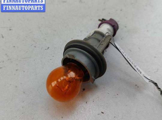 Патрон лампы указателя поворота AU1667563 на Audi A4 B5 (1994-2001)