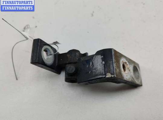 Купить Петля двери передней левой на Audi A6 C5 (1997-2005) Петля двери передней левой AU1722567 на Audi A6 C5 (1997-2005)