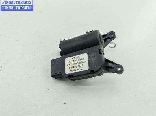 Моторчик заслонки отопителя VG2706735 на Volkswagen Passat B6