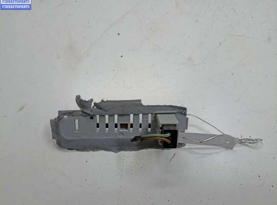 Планка подсветки номера на Opel Zafira A