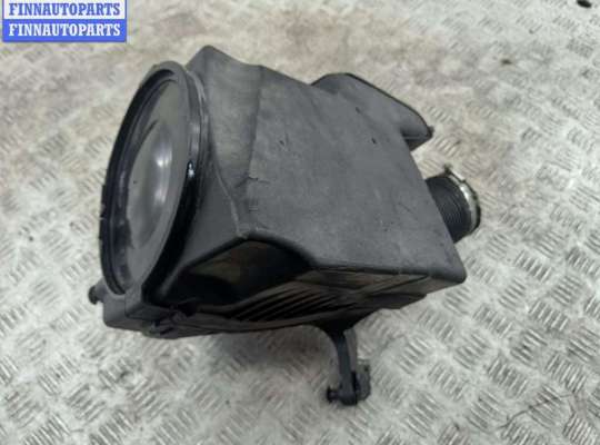 Корпус воздушного фильтра на Ford Focus II