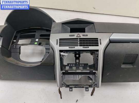 купить Панель приборная (торпедо) на Opel Astra H (2004-2009)