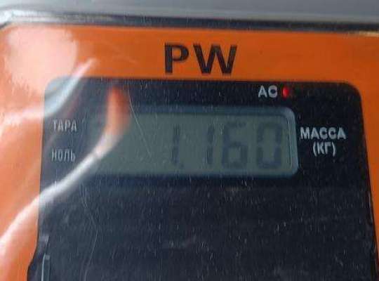 купить Насос топливный на Volkswagen Passat B5