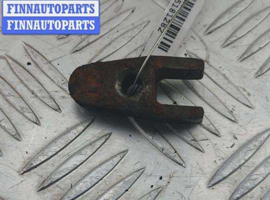 купить Скоба (кронштейн) крепления форсунки на Mercedes Vito-1 W638 (1996-2003)