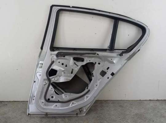 купить Дверь боковая задняя правая на BMW 1 E81/E87 (2004-2012)