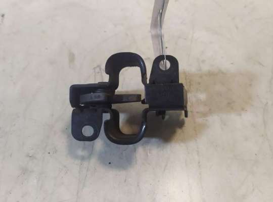 Замок капота MB1487354 на Mercedes C-Class W203 (2000-2006)