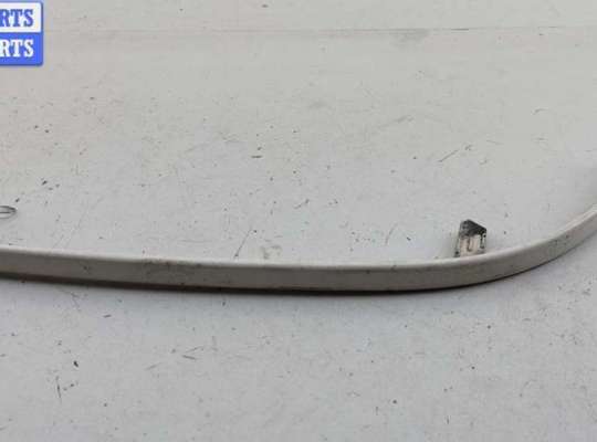 купить Ус под фару левый на Audi 80 B4 (1991-1996)