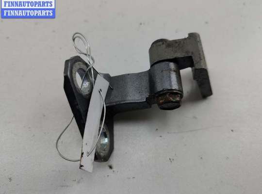 купить Петля двери задней левой на Volkswagen Passat B6