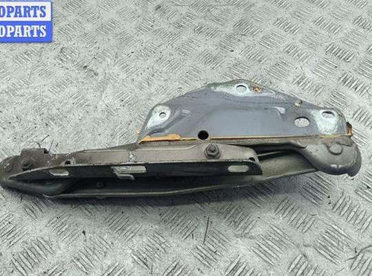 Купить Петля капота правая на Volvo 850 Петля капота правая VL530395 на Volvo 850