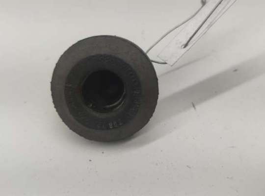 купить Кронштейн радиатора на Audi A6 C6 (2004-2011)