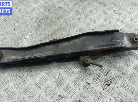 купить Рычаг подвески задний правый на Honda CR-V (1995-2001)