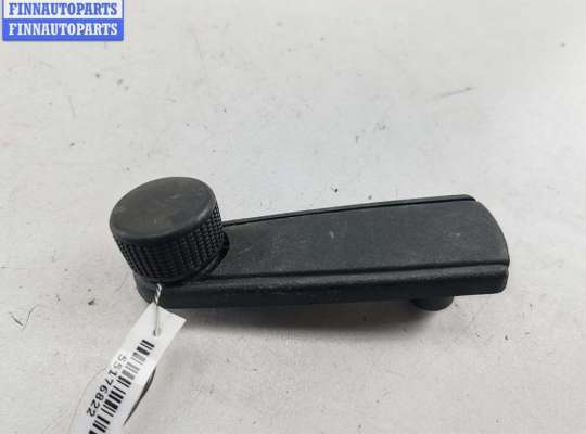 Ручка стеклоподъемника на Volkswagen Passat B3 (35i)
