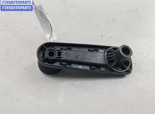 Ручка стеклоподъемника на Volkswagen Passat B3 (35i)