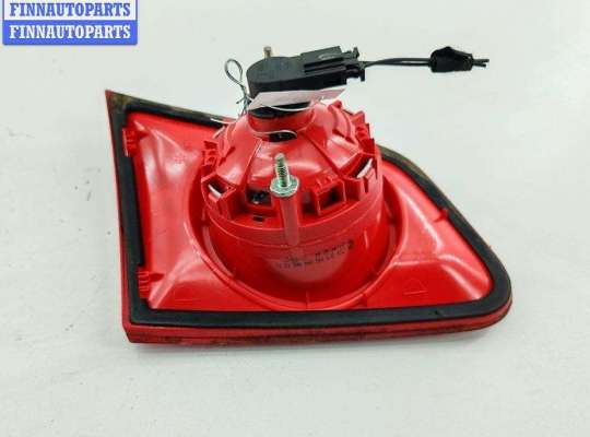 купить Фонарь крышки багажника правый на Volkswagen Passat B6