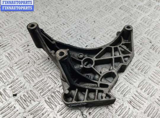 купить Кронштейн двигателя опорный на Volkswagen Passat B6