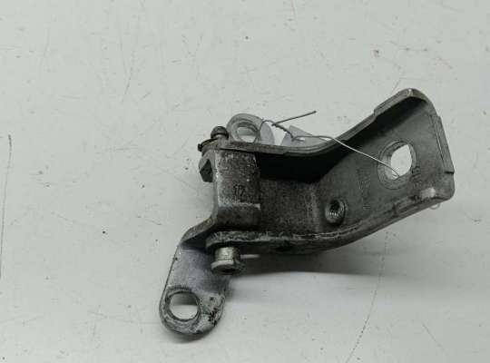 Петля двери передней правой FO1569474 на Ford Mondeo III (2000-2007)