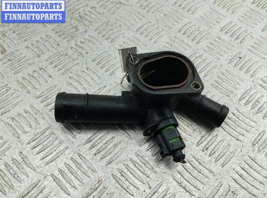 купить Фланец (тройник) системы охлаждения на Volkswagen Bora