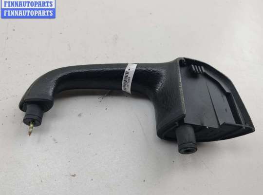 купить Ручка двери внутренняя передняя левая на Audi 100 C4 (1991-1994)