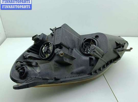 купить Фара правая на Opel Zafira B (2004-2014)