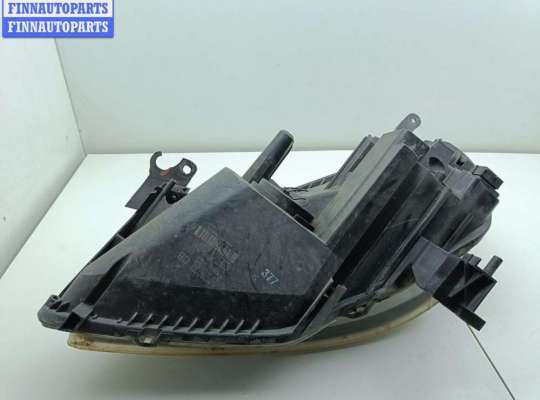 купить Фара правая на Opel Zafira B (2004-2014)