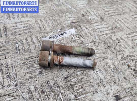 Болт крепления VG2526004 на Volkswagen Touran
