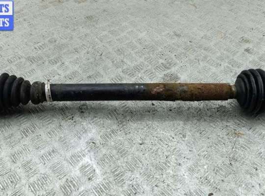 купить Полуось передняя правая на Volkswagen Golf-4