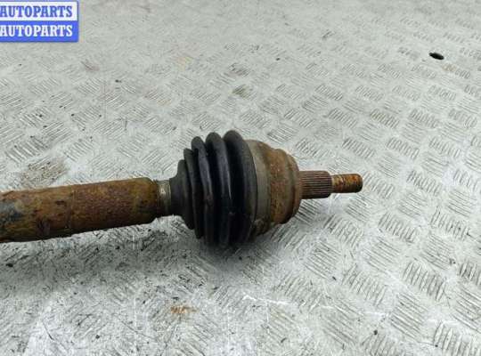 купить Полуось передняя правая на Volkswagen Golf-4
