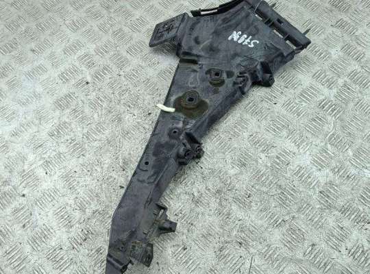 купить Кронштейн бампера переднего на Audi Q7 4L (2005-2015)