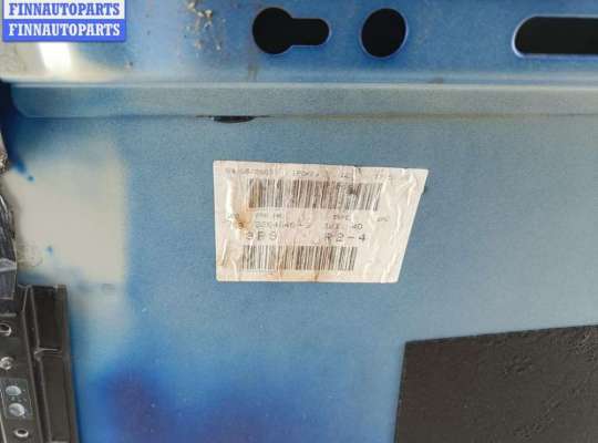 купить Накладка двери задней правой на Volkswagen Golf-5