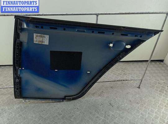 купить Накладка двери задней правой на Volkswagen Golf-5