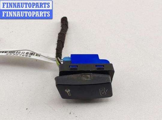 купить Кнопка центрального замка на Volkswagen Caddy (2004-2010)