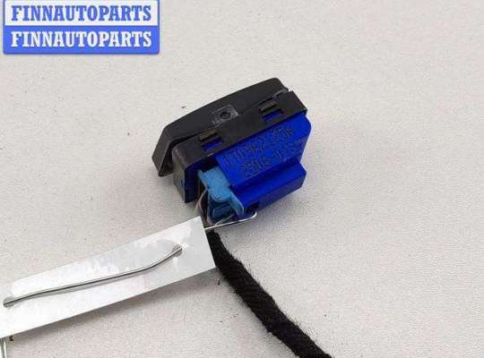 купить Кнопка центрального замка на Volkswagen Caddy (2004-2010)