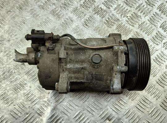 Компрессор кондиционера AU1774272 на Audi A3 8L (1996-2003)