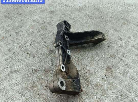 купить Рычаг подвески передний правый на Seat Altea