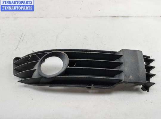 купить Рамка фары противотуманной правой на Volkswagen Passat B5+ (GP)