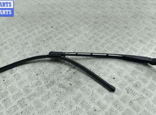 купить Щеткодержатель (поводок стеклоочистителя) передний на Audi Q7 4L (2005-2015)