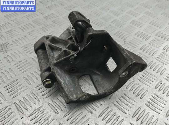 купить Кронштейн гидроусилителя на Volkswagen Passat B4