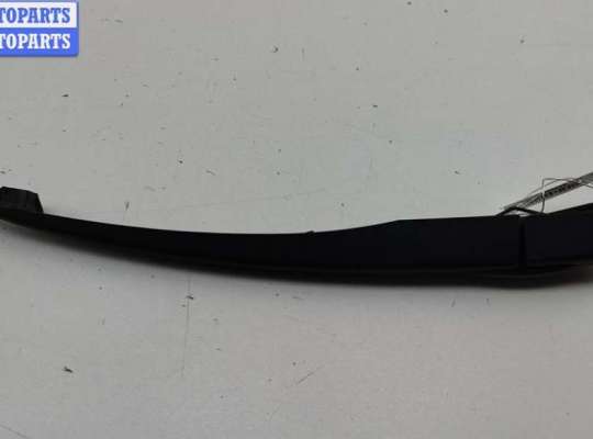 купить Щеткодержатель (поводок стеклоочистителя) задний на Dacia (Renault) Sandero I (2008-2012)