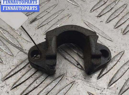 купить Скоба (кронштейн) крепления форсунки на BMW 5 E60/E61 (2003-2010)