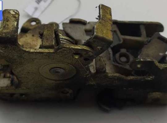 купить Замок двери передней левой на Mercedes Vito-1 W638 (1996-2003)