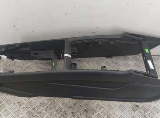 купить Консоль салона (кулисная часть) на Audi Q7 4L (2005-2015)