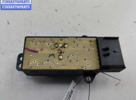 купить Блок кнопок управления стеклоподъемниками на Chrysler Voyager (2001-2007)