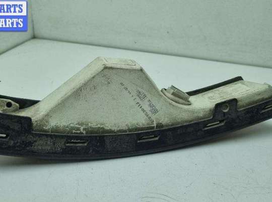 купить Поворотник (указатель поворота) левый на Volkswagen Passat B6