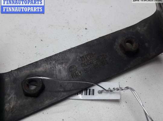 купить Кронштейн крепления на Volkswagen Passat B5