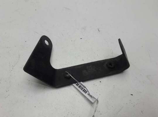 Кронштейн крепления VG2276174 на Volkswagen Passat B5