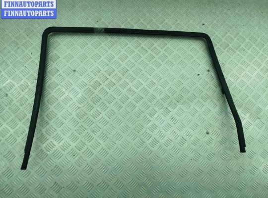 купить Уплотнитель двери задней правой на Volkswagen Sharan (2000-2010)