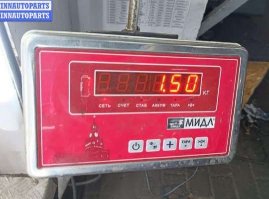 купить Петля двери передней правой на Volkswagen Passat B6