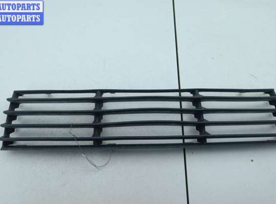 купить Решётка (заглушка) в бампер на Volkswagen Passat B5+ (GP)