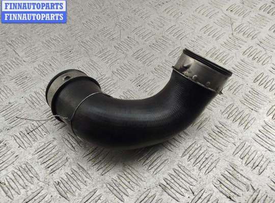 купить Патрубок интеркулера на Mercedes C-Class W203 (2000-2006)