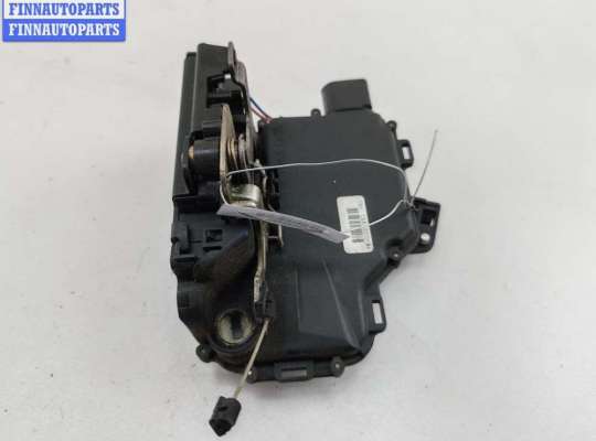 купить Замок двери передней левой на Volkswagen Passat B5